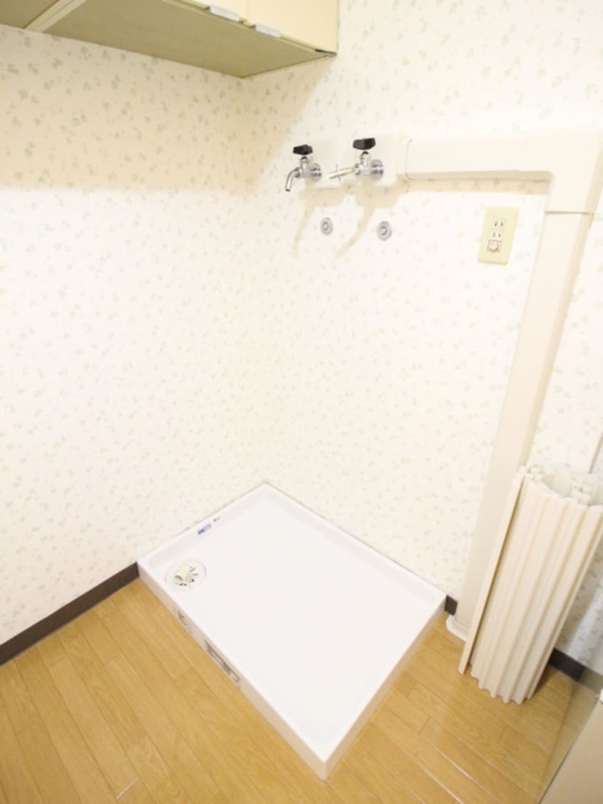 洗濯機置場 えびな国分団地８号棟（１０５）