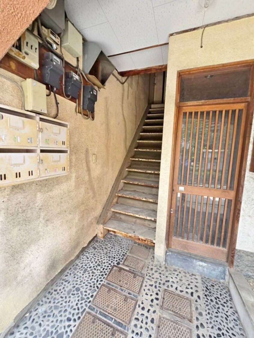 エントランス部分 和田ハイツ