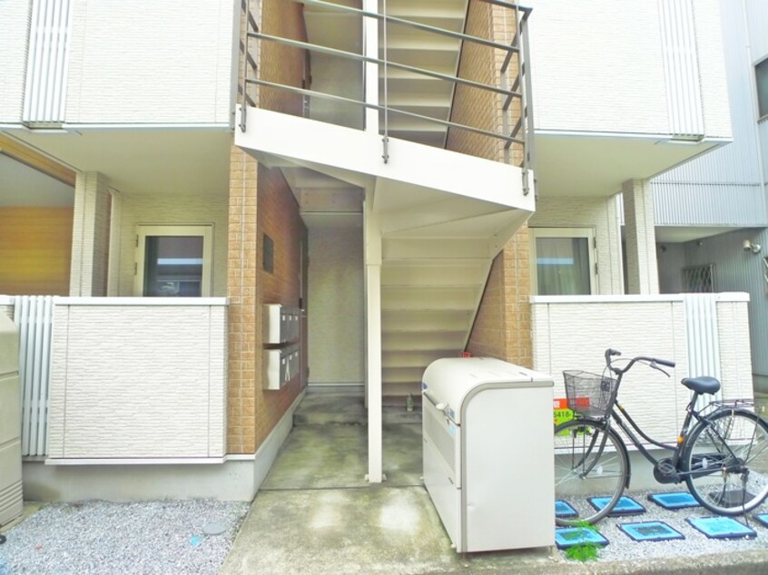 駐輪場 ポルトボヌール綾瀬