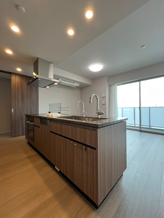 キッチン ブランズ西荻南三丁目(1401)