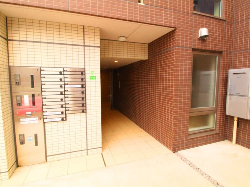 エントランス部分 メゾン・ボヌール大泉学園