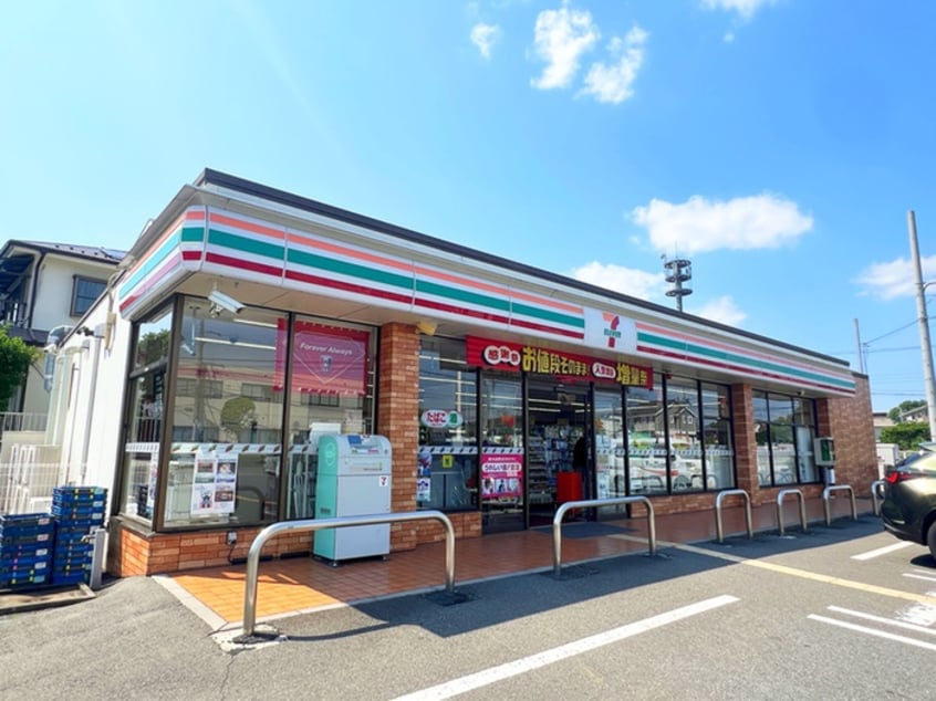 セブンイレブンさいたま中尾店(コンビニ)まで270m コントレイルⅡ