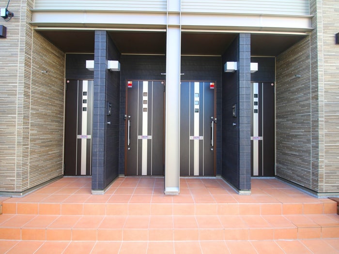 エントランス部分 アヴァンセ