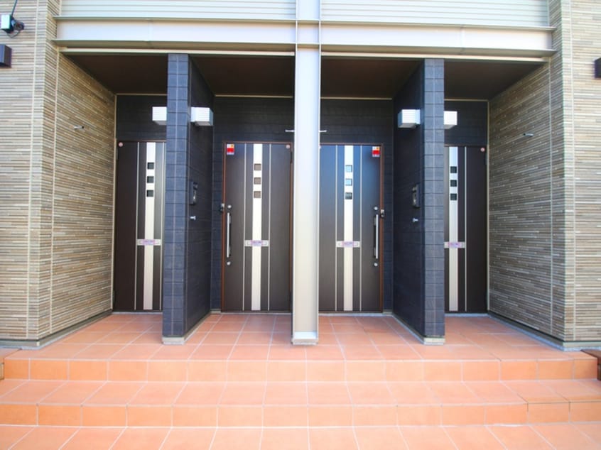 エントランス部分 アヴァンセ