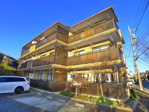 ファミリーナ秋津
