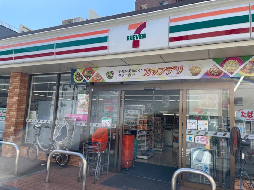 セブンイレブン　北区西ケ原3丁目店(コンビニ)まで163m KITAFLAT