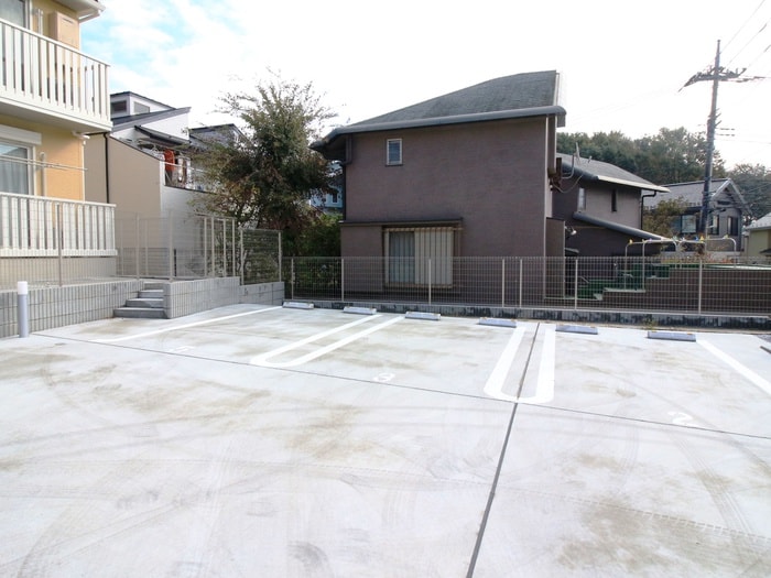 駐車場 Ｆｒｉｓｃｈｅｒ　Ｍｏｒｇｅｎ