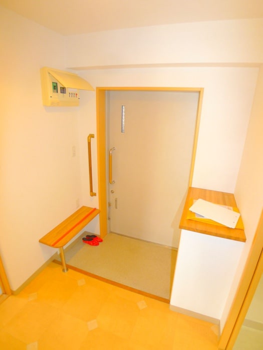 玄関 さくら弐番館