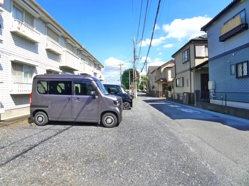 駐車場 ム－ンシャイン弐番館