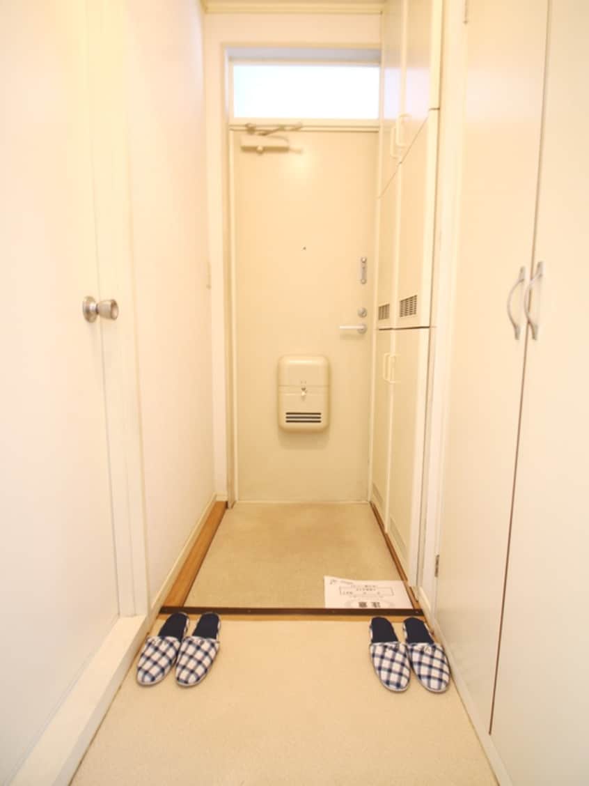 玄関 ム－ンシャイン弐番館