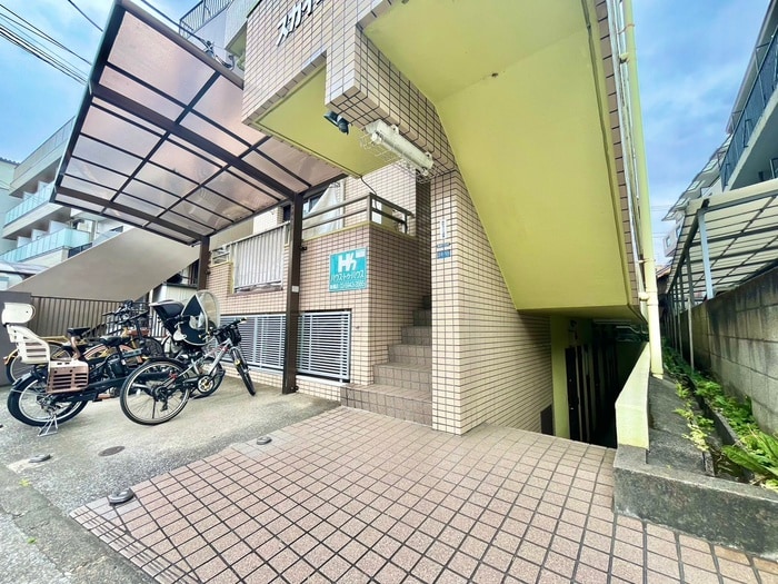 エントランス部分 スカイコ－ポ田中