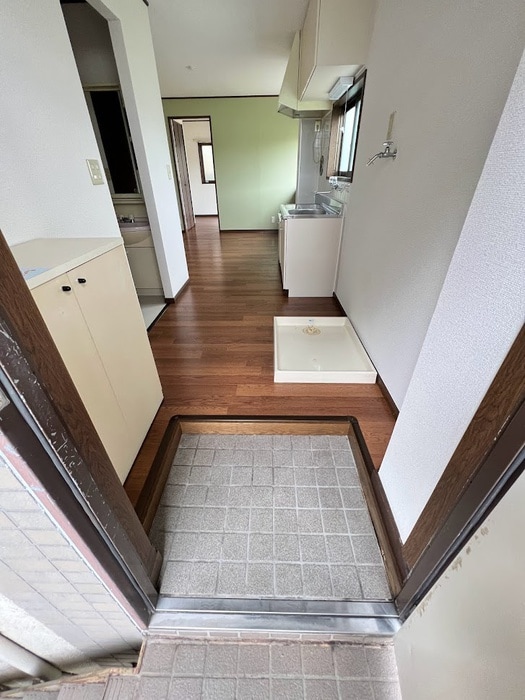 玄関 ﾊｲﾂささ川