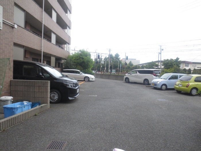 駐車場 エクセレント鵠沼