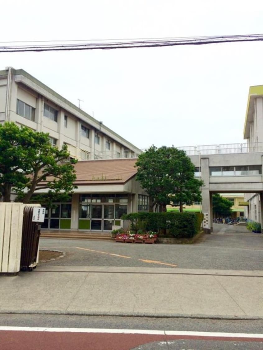 鵠沼小学校(小学校)まで323m エクセレント鵠沼