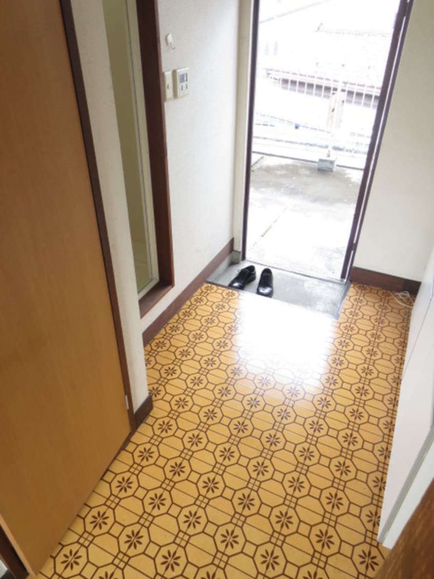 玄関 第１ハイツ小池