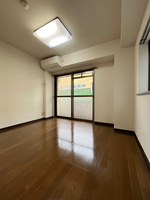 居室 瑞江マキノビル