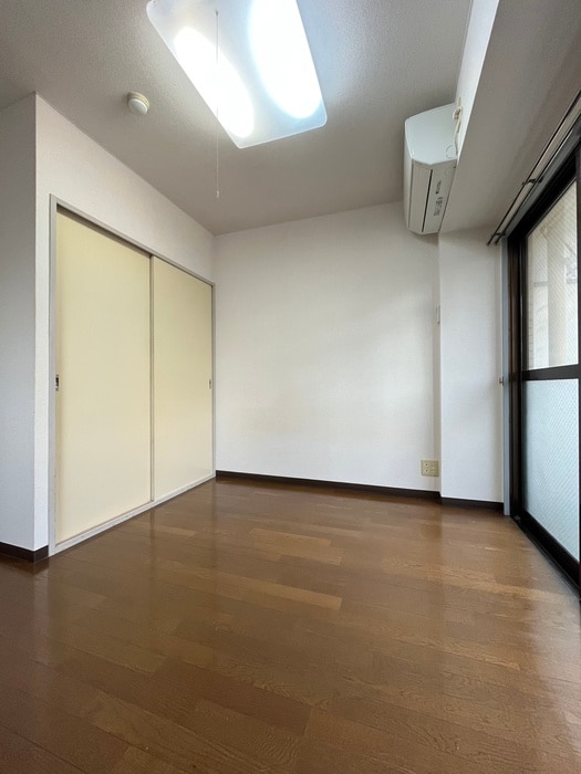 居室 瑞江マキノビル