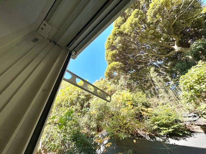 室内からの展望 ラベルヴィー弘明寺