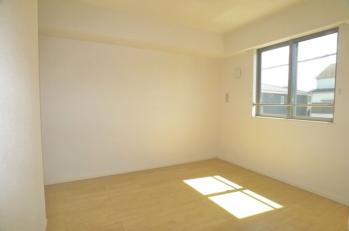 居室 スックワームJ