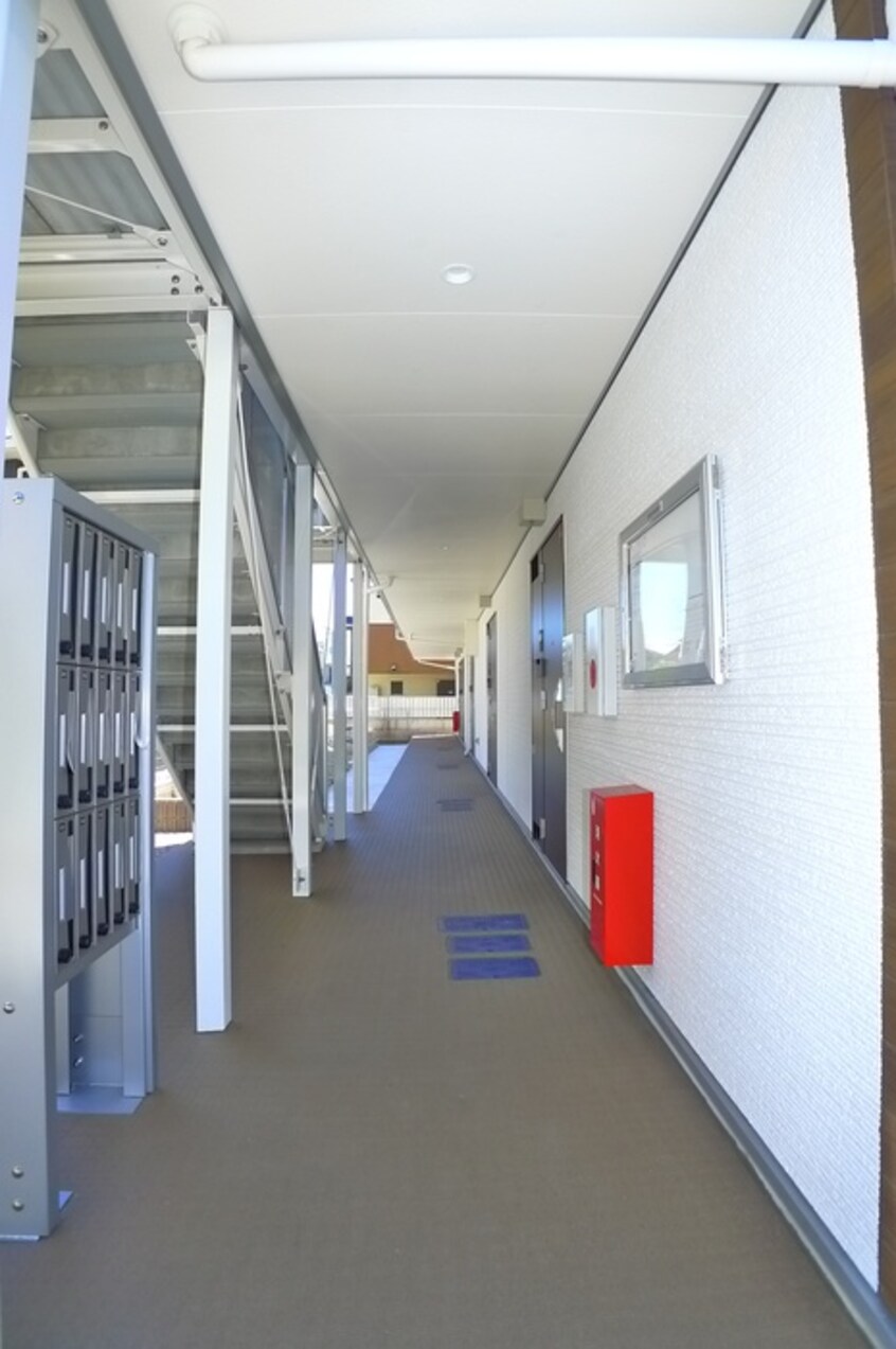 エントランス部分 リブリ・二ツ木