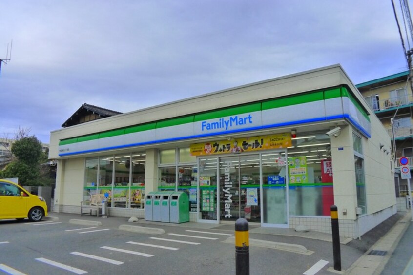 ファミリーマート千葉道場北二丁目店(コンビニ)まで380m ＲＥＧＡＬＥＳＴ千葉