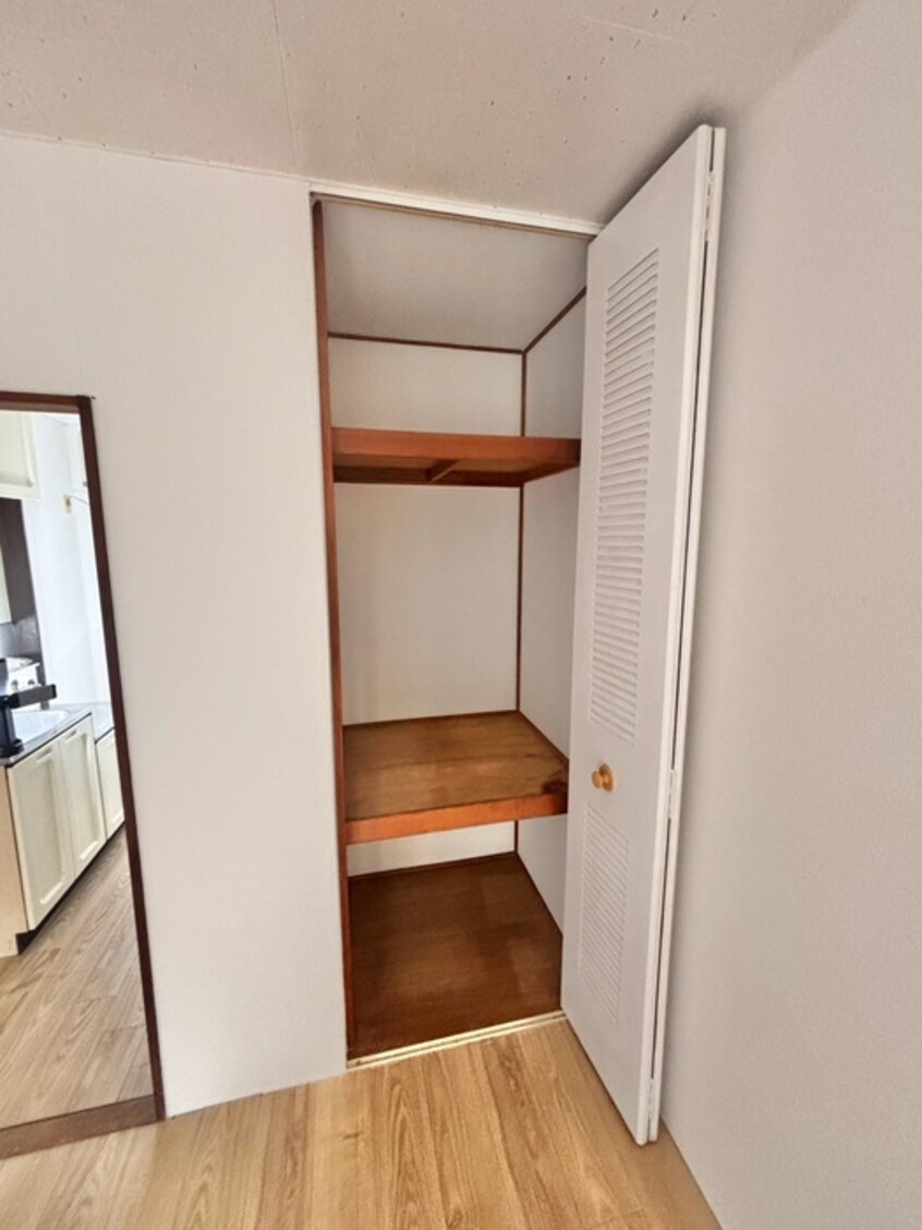 収納 クロ－バ－ハイツ