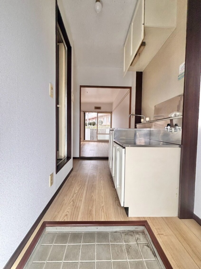 内観写真 クロ－バ－ハイツ