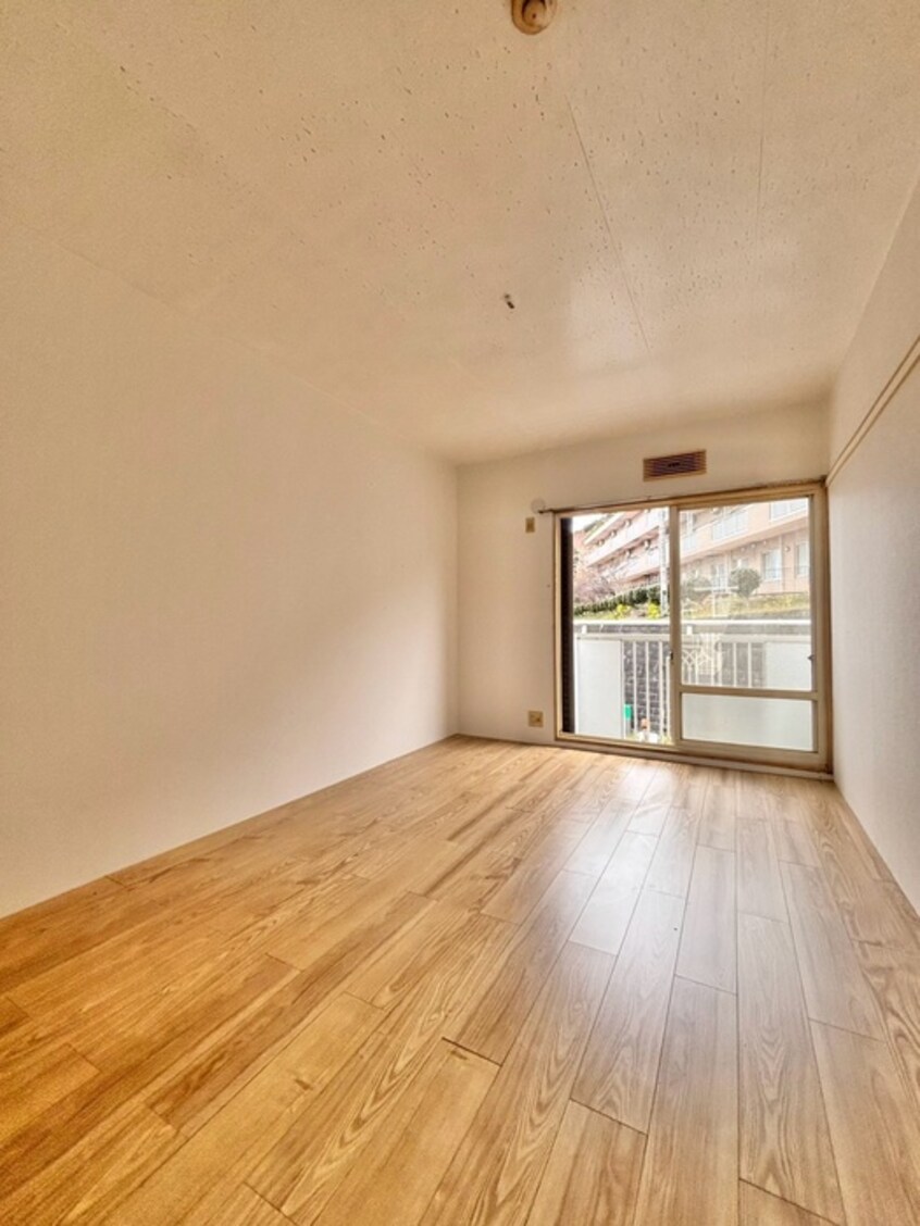 居室 クロ－バ－ハイツ