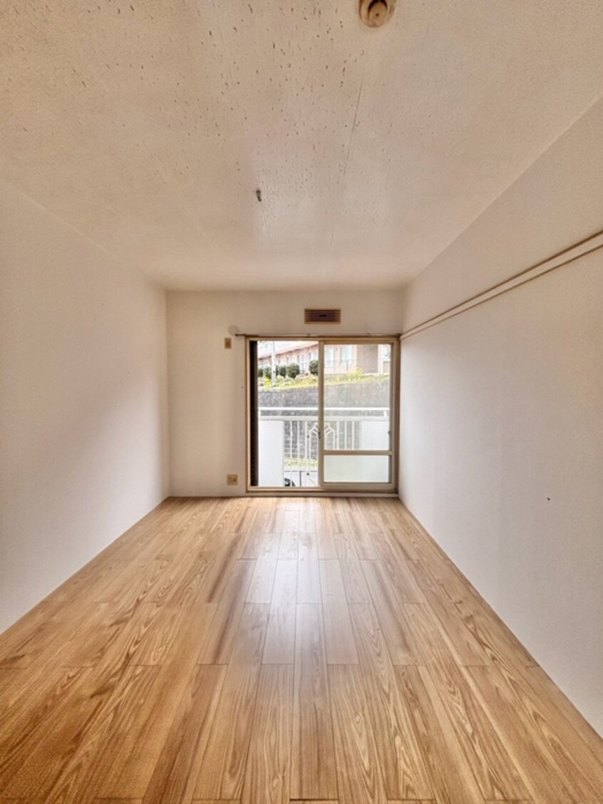 居室 クロ－バ－ハイツ