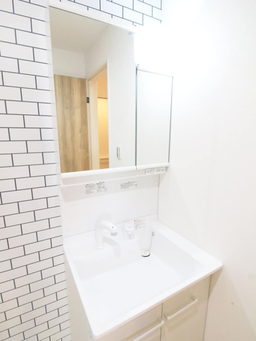 洗面 ｉｌ　ｇｉｒａｓｏｌｅ　Ａ