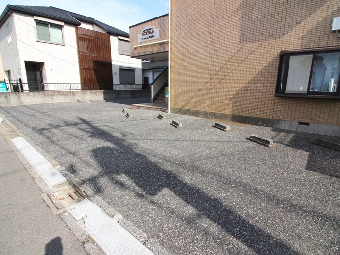 駐車場 マンションひなげし