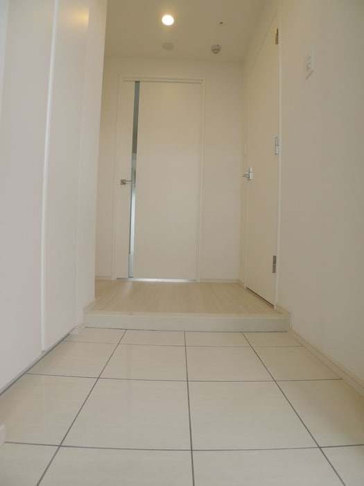 玄関 コンフォリア・リヴ千住