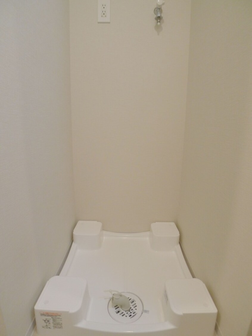 洗濯機置場 コンフォリア・リヴ千住