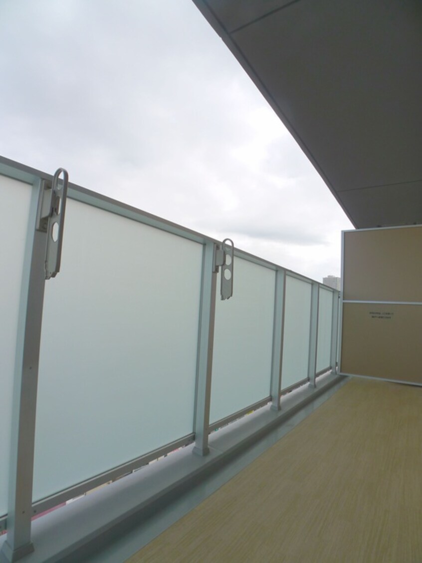 ベランダ・バルコニー コンフォリア・リヴ千住