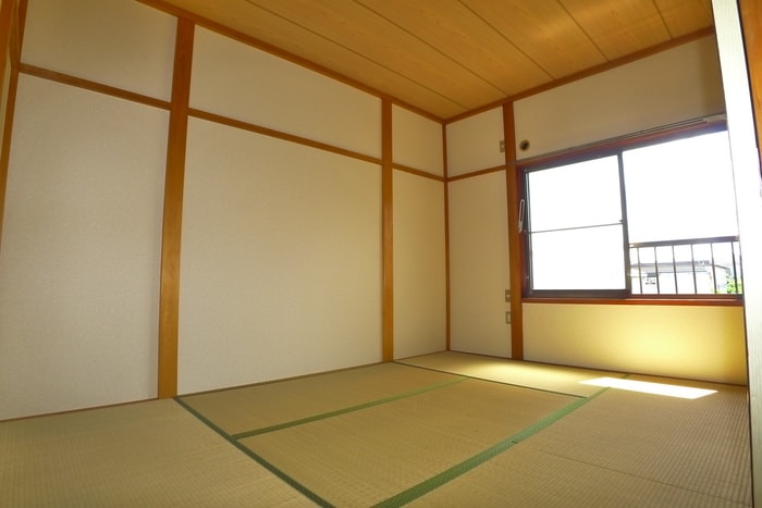 居室 シンセリティナカエイ