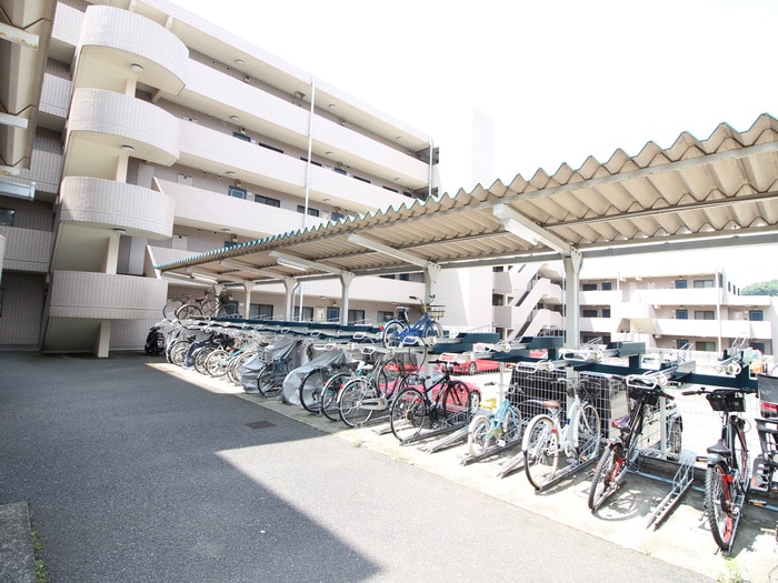 駐輪場 ﾛｲﾔﾙｼﾃｲ東戸塚