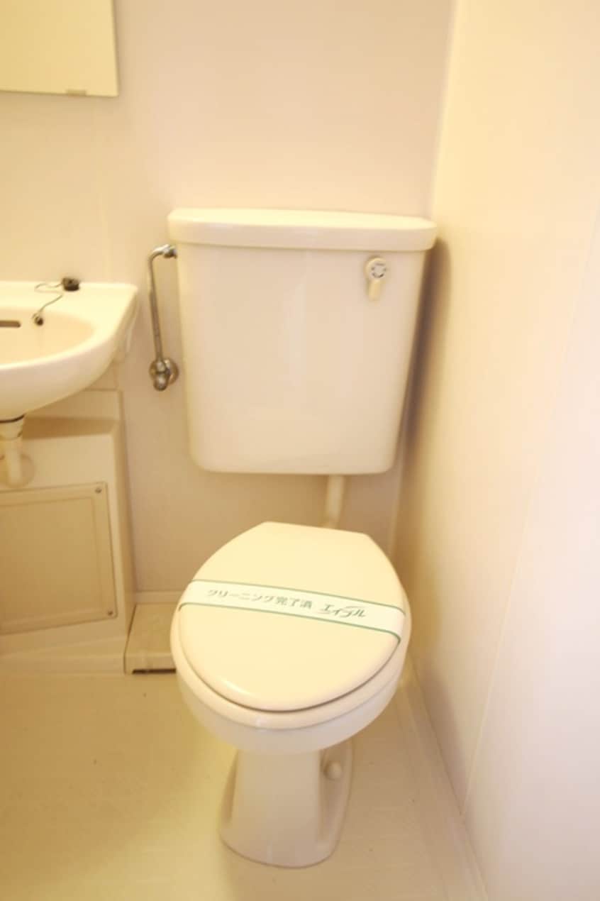 トイレ ロッケンハウスＢ