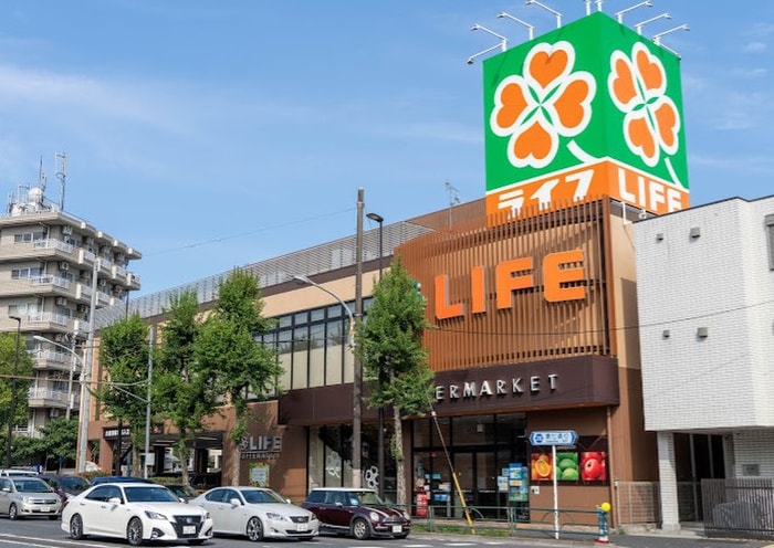 ライフ新桜台駅前店(スーパー)まで633m コーポＭ１