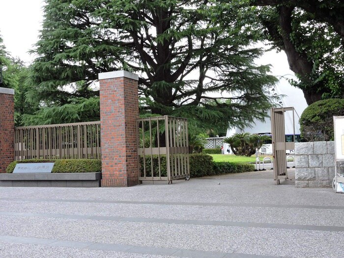 立教大学　新座キャンパス(大学/短大/専門学校)まで583m 東和マンション