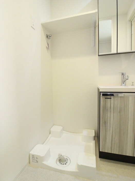 洗濯機置場 KDXレジデンス本蓮沼