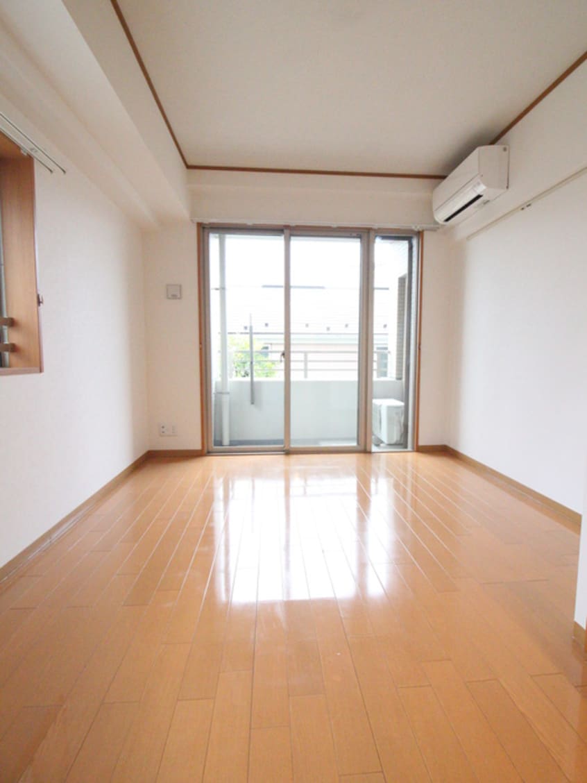 居室 WISTERIA　KOMAZAWA