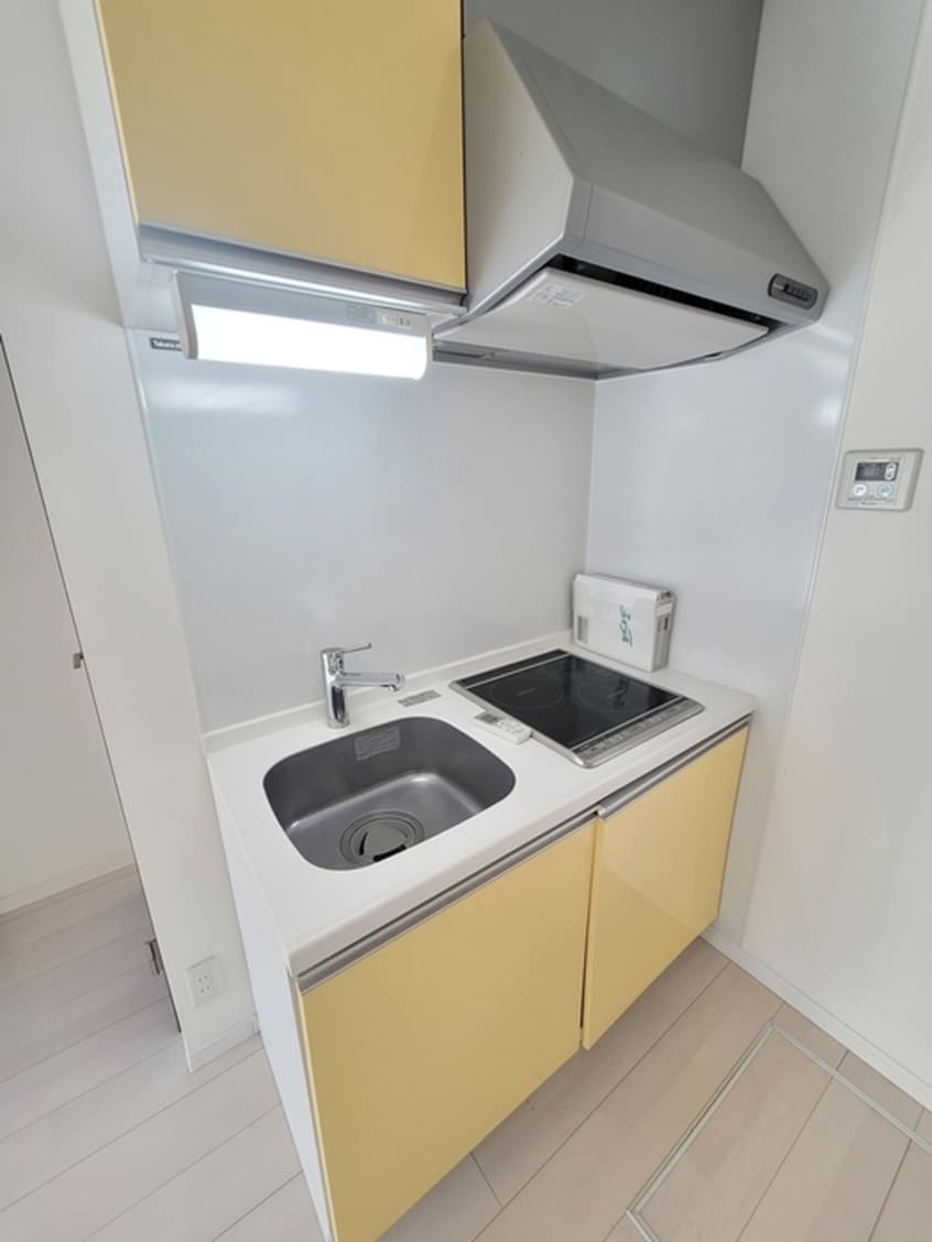 キッチン Ｒａｉｎｂｏｗ　Ｈｉｌｌｓ