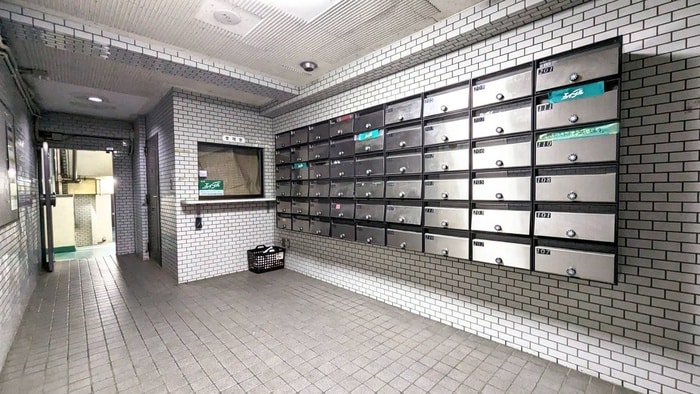 エントランス部分 エルニド久米川