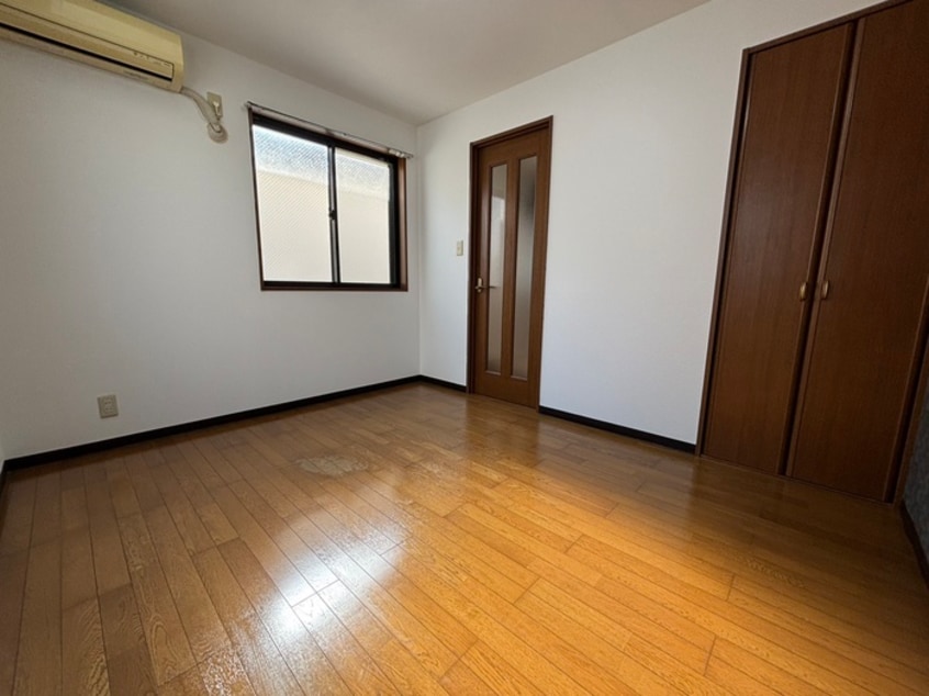 居室 CASA ELEGANTE YOKOYAMA