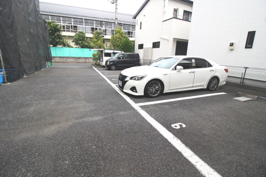 駐車場 Ｅｘｃｅｌｌｅｎｔふじなみ