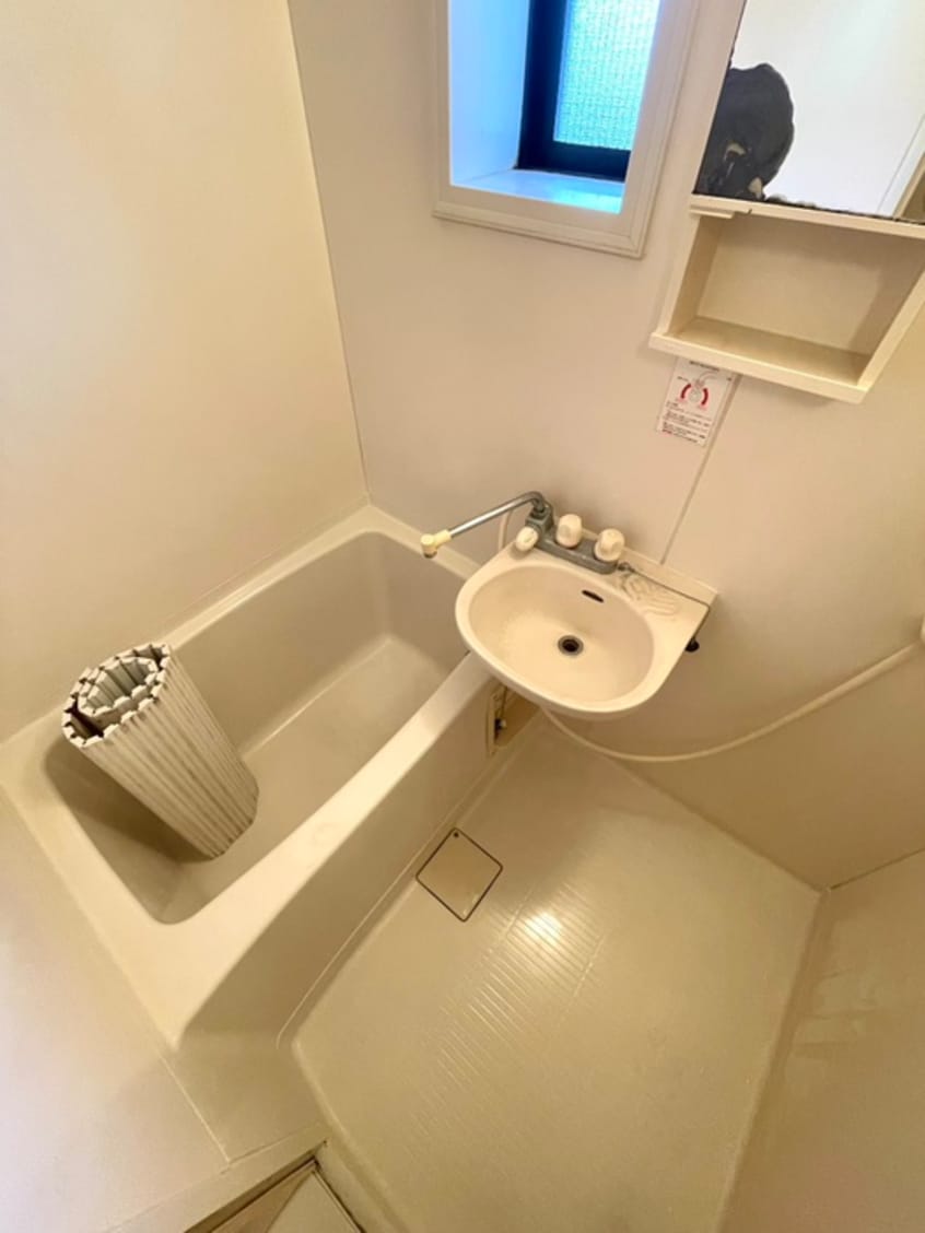 バス／シャワールーム等 Ｅｓｔ４・２０１８