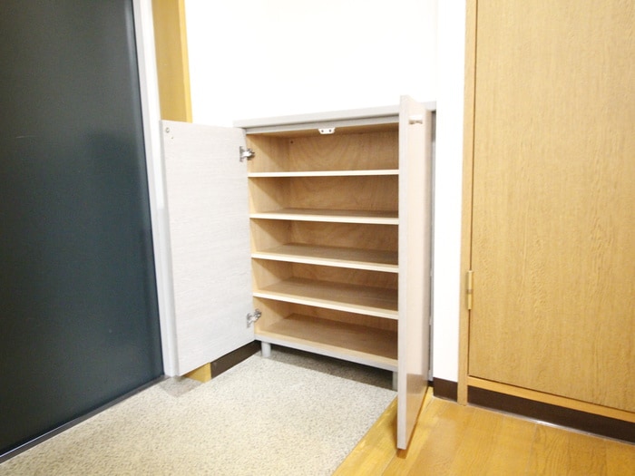 靴箱 ガネ－シャ