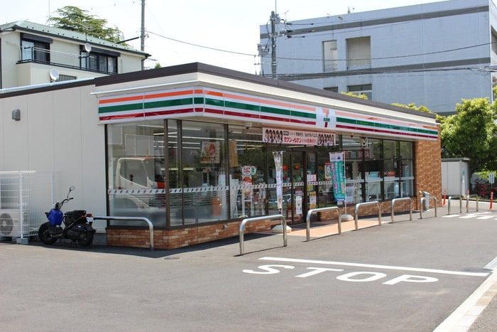 セブンイレブン(コンビニ)まで1103m コルニオーロ