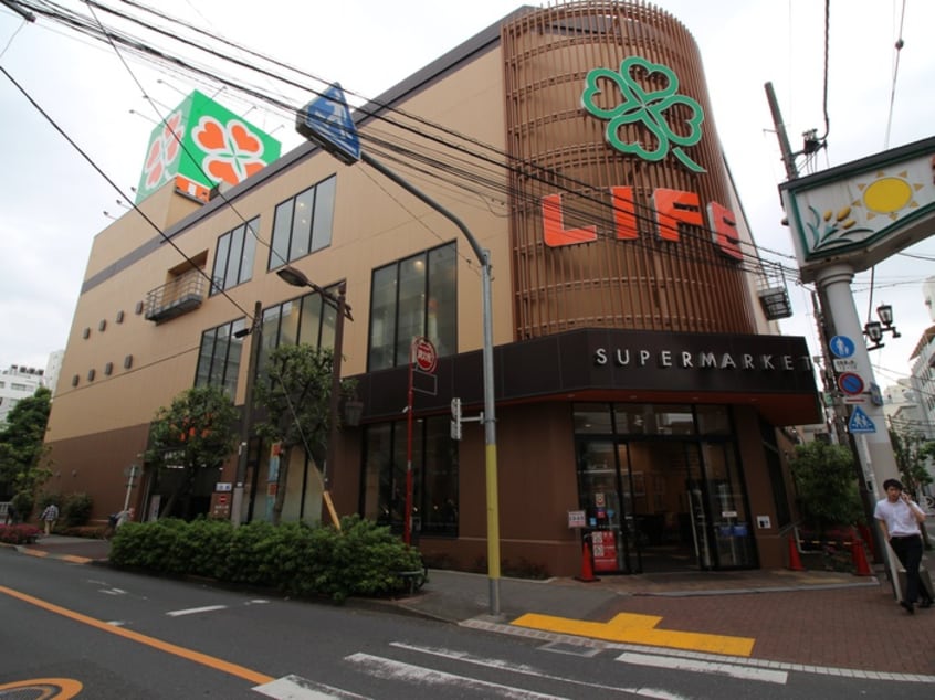 ライフ西蒲田店(スーパー)まで400m ギャラリ－ハウス