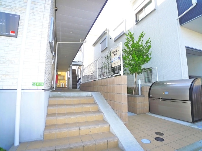 エントランス部分 リブリ・SHISUI　１